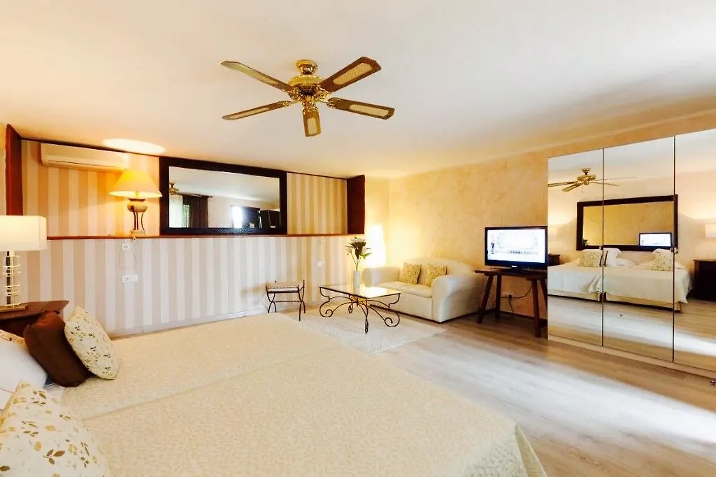 Hotel Rural Cas Pla (Adults Only) Sant Miquel De Balansat Country house